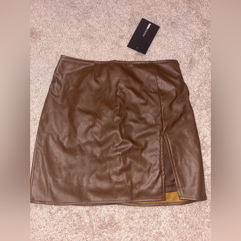 Fashion nova brown mini skirt